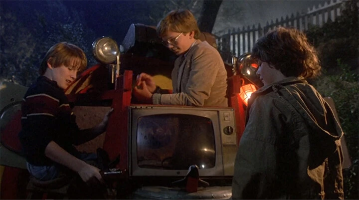 Explorers (1985) - movies like the goonies