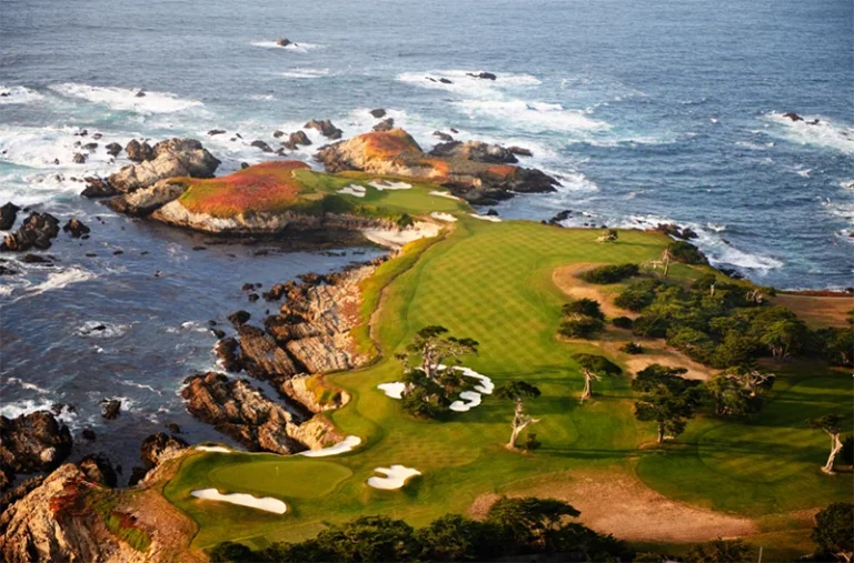 How Country Club Tradition Got Steamrolled by a Giant Bag of Cash