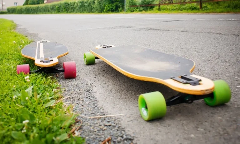 Asphalt at 70 MPH: The Terrifying, Drag-Reduction Physics of Downhill Longboarding
