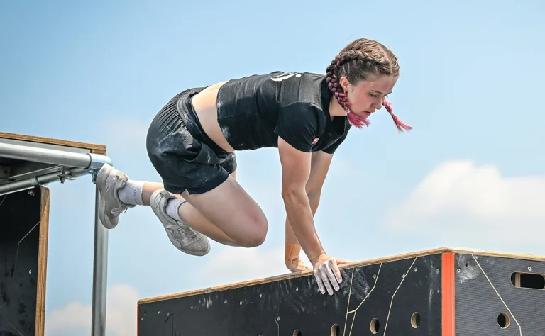 Concrete Motion Art: How Parkour Athletes Turn Urban Architecture Into High-Speed Escape Routes